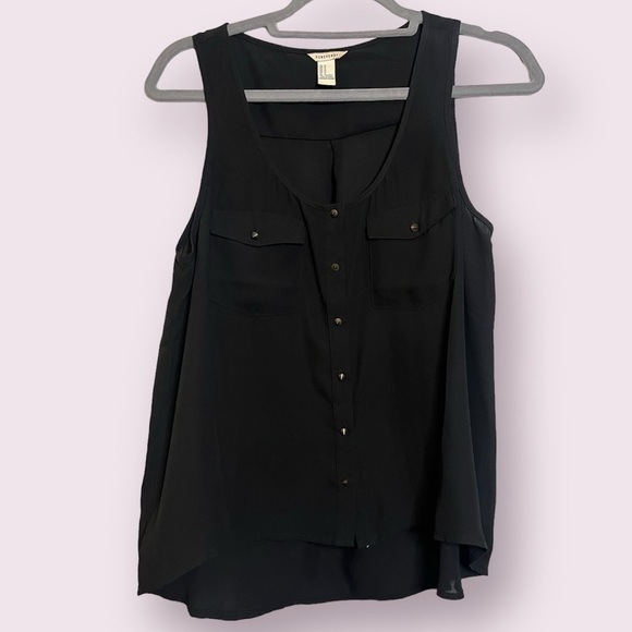 Forever 21 Tops - Forever 21 Gold Stud Black Tank Blouse Medium